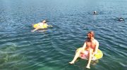Dopolední koupačka na Bačinských jezerech